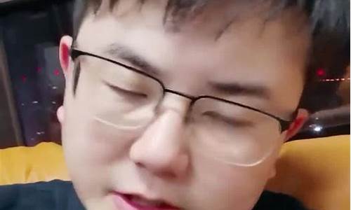 pdd抽的电子烟是悦刻几代(pdd2020年抽的电子烟)